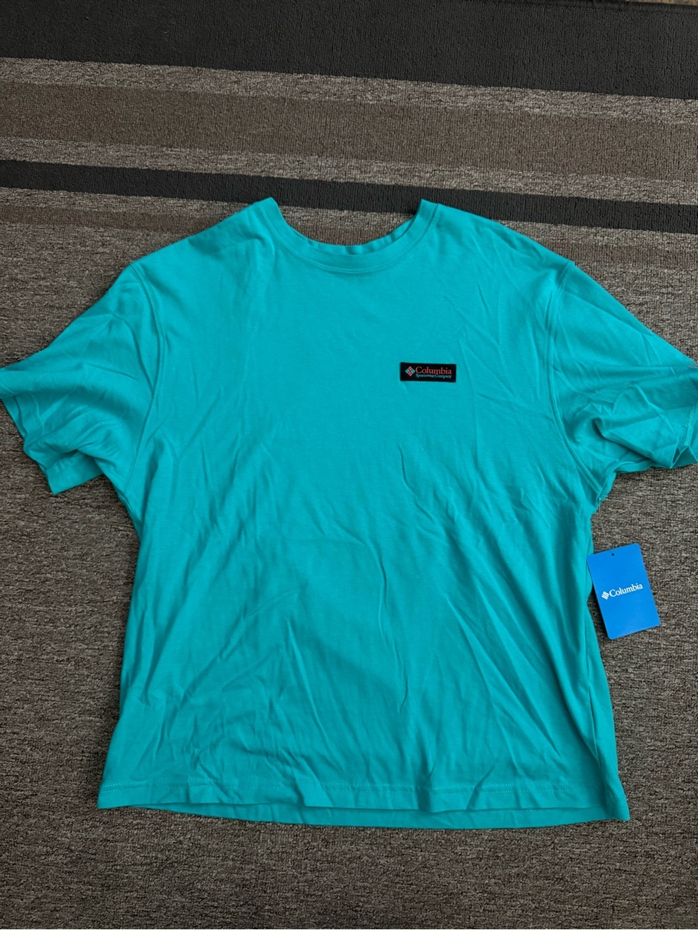 Columbia Women's Short Sleeve Tee in Teal Blue